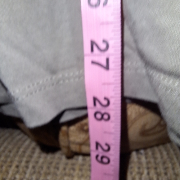 Kenneth Cole Men's Olive Green Henley Shirt In A Size Large. EUC - Picture 9 of 10